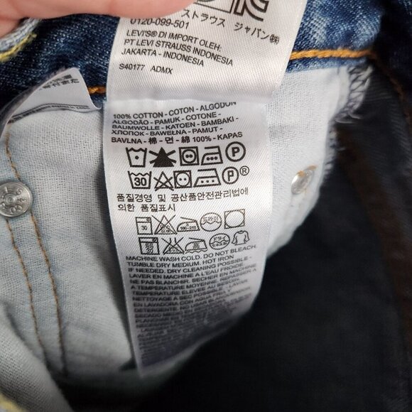 Levi's 550 Relaxed Fit Medium Wash Blue Jeans - Picture 3 of 8